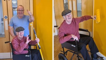 Woodside Court care home Resident gives a helping hand